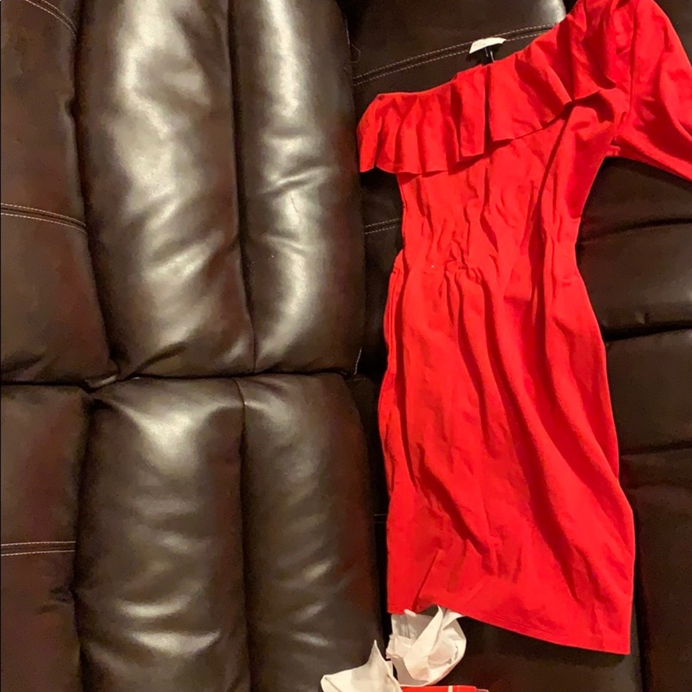 Red one sleeve dress
